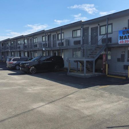 Super 7 Inn By Oyo San Antonio Nw Medical Center Exterior foto